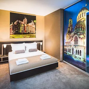 Point Boutique София